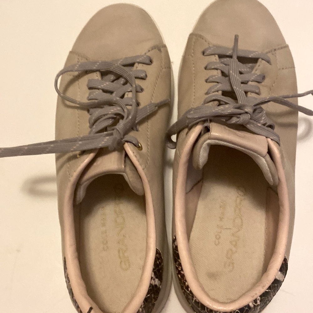 women’s size 7.5 Cole Hann grand pro shoes. No box